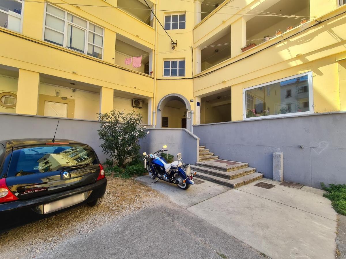 Oasis Apartment ザダル エクステリア 写真