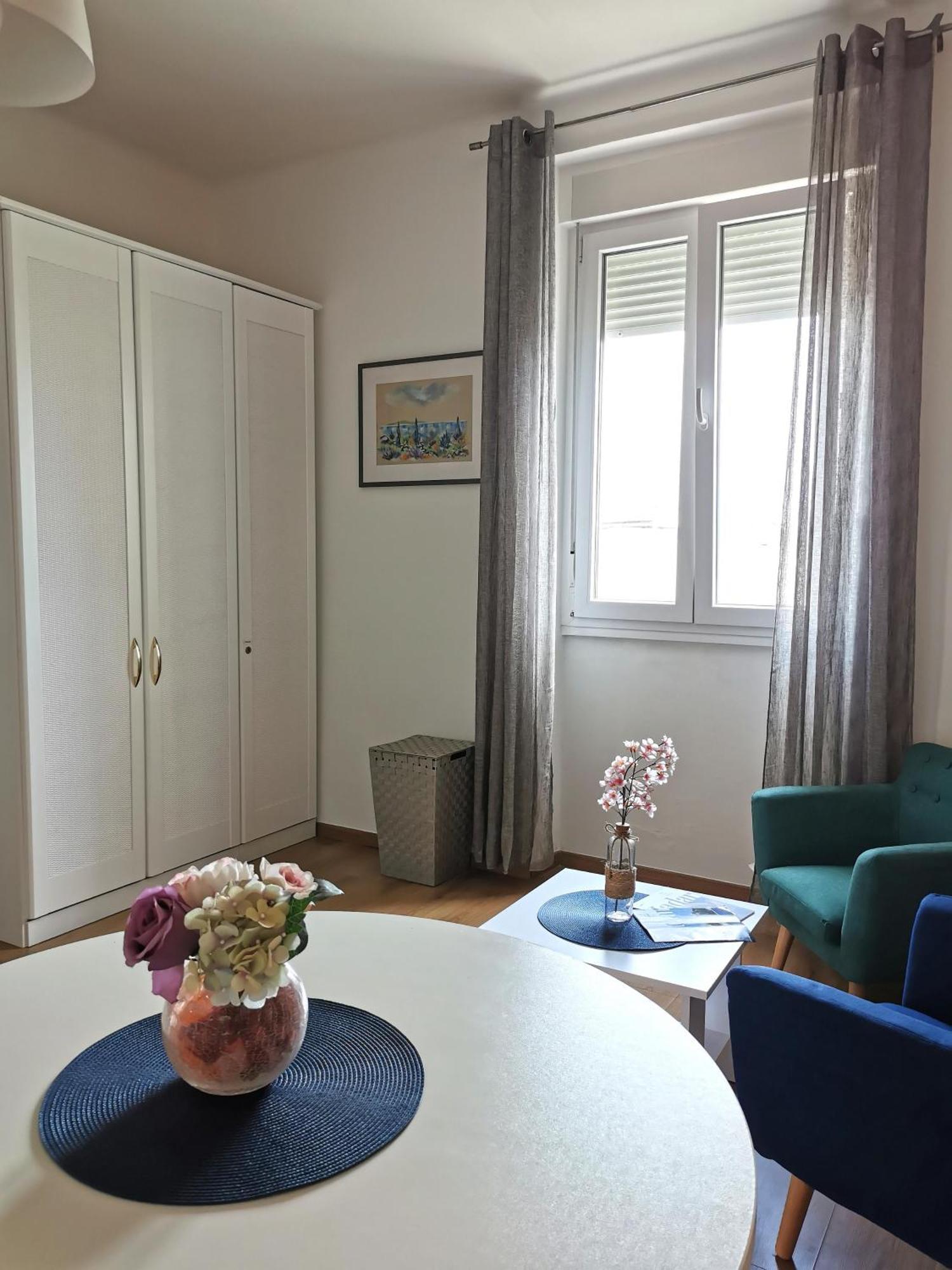 Oasis Apartment ザダル エクステリア 写真
